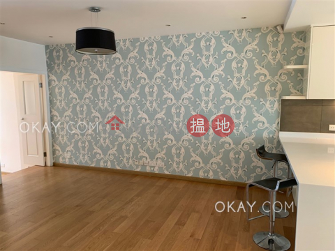 Nicely kept house with parking | For Sale | Phase 1 Headland Village, 103 Headland Drive 蔚陽1期朝暉徑103號 _0