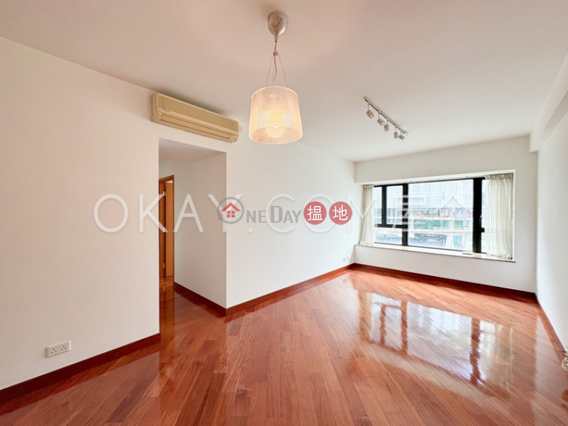 Property Search Hong Kong | OneDay | Residential | Rental Listings | Nicely kept 3 bedroom in Kowloon Station | Rental