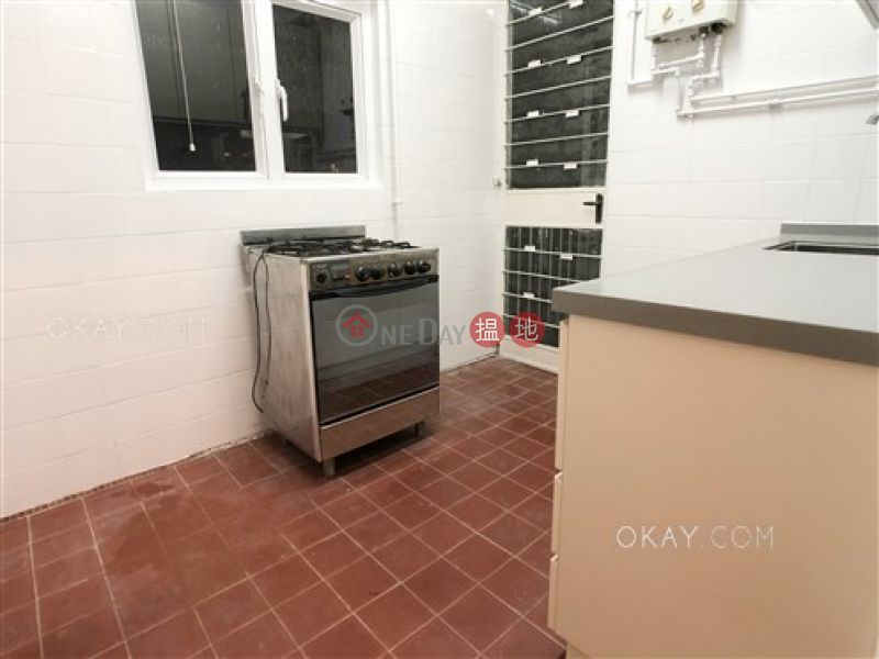 Tasteful 3 bedroom with parking | Rental 110 Blue Pool Road | Wan Chai District | Hong Kong | Rental, HK$ 40,000/ month