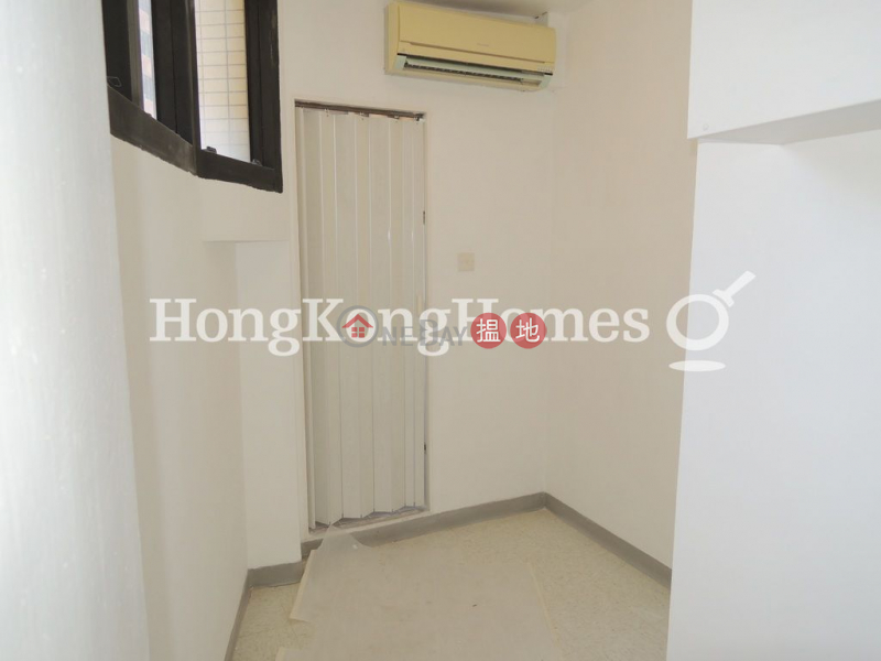 Property Search Hong Kong | OneDay | Residential Rental Listings | 3 Bedroom Family Unit for Rent at Queen\'s Garden