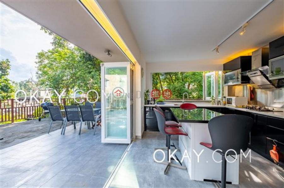 Cozy house with rooftop, terrace & balcony | For Sale | Chi Fai Path Village 志輝徑村 Sales Listings