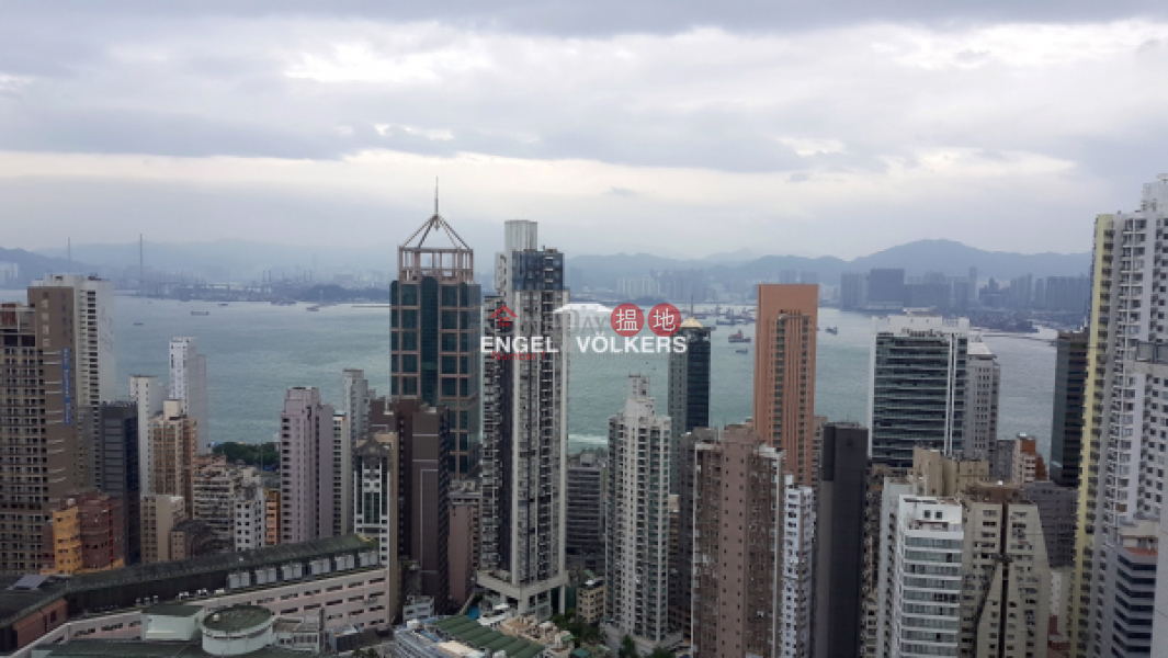 Studio Flat for Sale in Mid Levels - West | Parkway Court 寶威閣 Sales Listings
