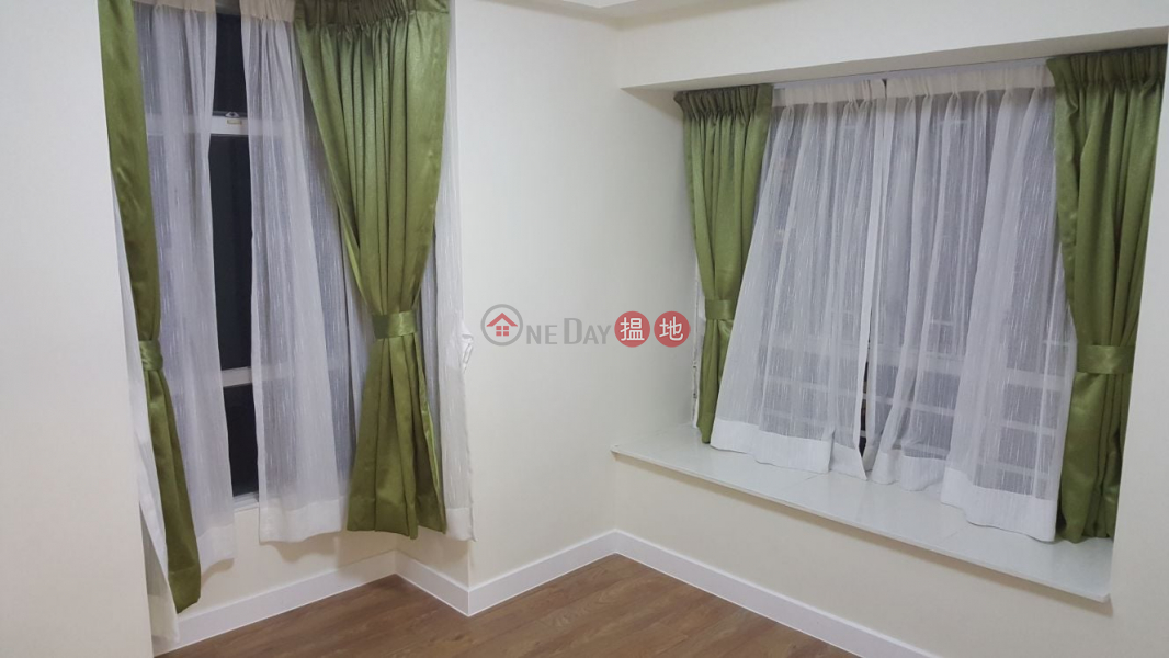 HK$ 35,000/ month The Fortune Gardens, Western District | Direct Landlord, No Agency Fee