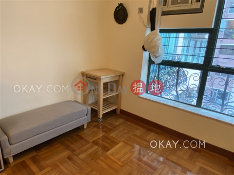Unique 2 bedroom in Mid-levels West | For Sale | Peaksville 蔚巒閣 _0