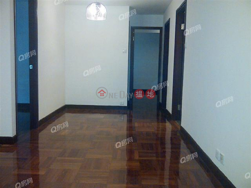 Block 5 Phoenix Court | 3 bedroom Mid Floor Flat for Sale, 39 Kennedy Road | Wan Chai District Hong Kong Sales | HK$ 18M