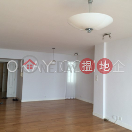 Stylish 3 bedroom on high floor with balcony & parking | Rental