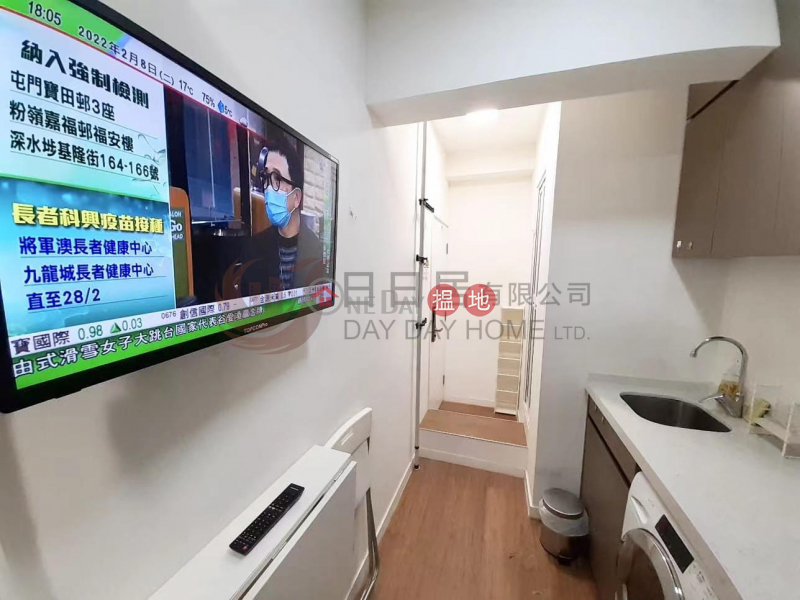 HK$ 8,800/ month Top View Mansion, Wan Chai District, No agency fees a fully furnished and bright en suite in Causeway Bay
