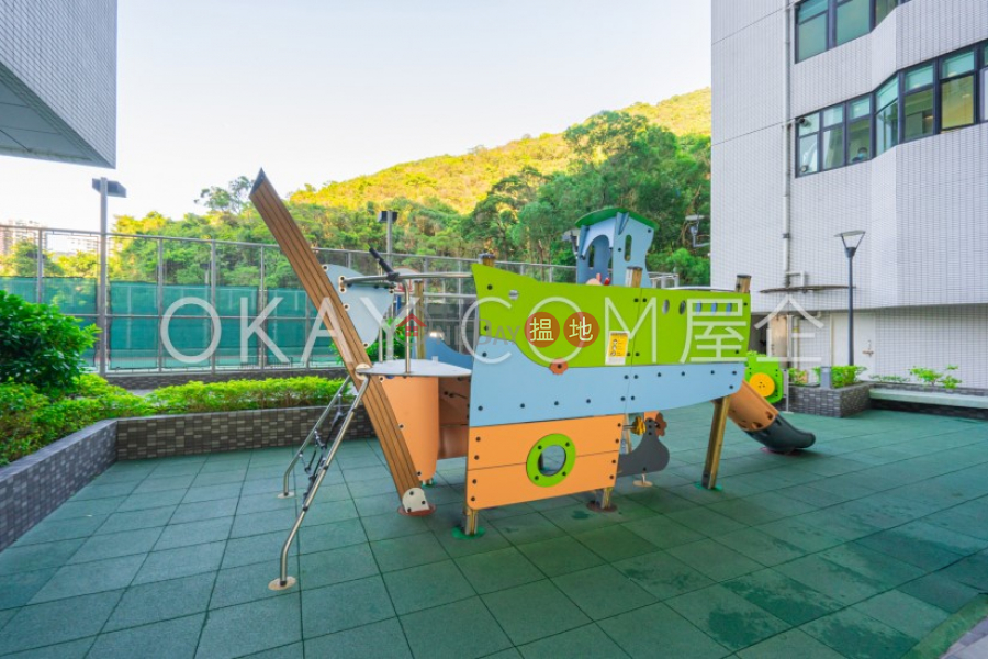 HK$ 39,500/ month Tower 1 37 Repulse Bay Road, Southern District, Stylish 2 bedroom with sea views & parking | Rental