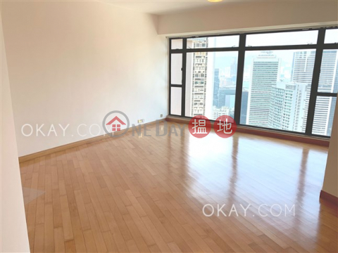 Exquisite 3 bed on high floor with harbour views | Rental | Fairlane Tower 寶雲山莊 _0
