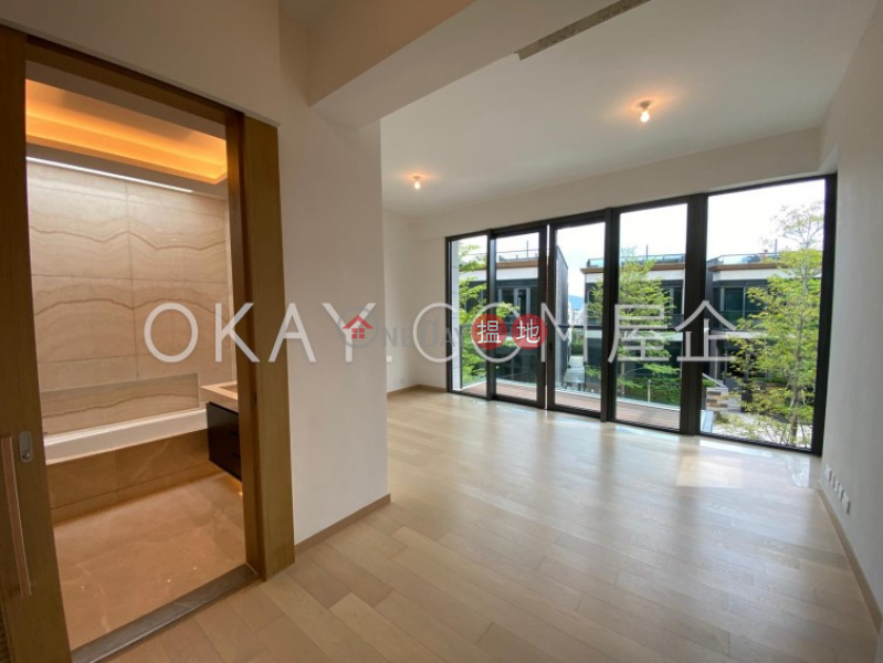 HK$ 50M | The Bloomsway, The Laguna, Tuen Mun, Beautiful house with rooftop, balcony | For Sale