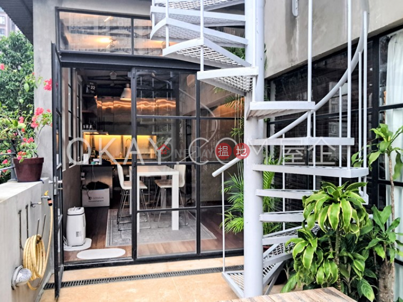 Lovely 2 bedroom on high floor with rooftop & terrace | For Sale | 1 U Lam Terrace 裕林臺 1 號 Sales Listings