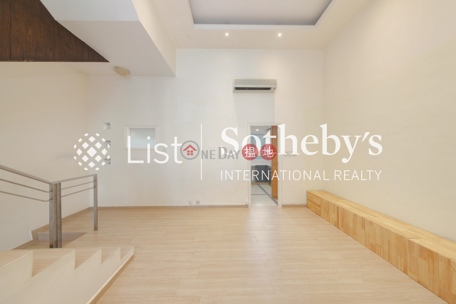 綠色的別墅三房兩廳單位出租|11曹禾路 | 西貢-香港出租HK$ 42,000/ 月