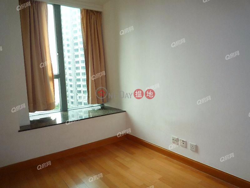 Property Search Hong Kong | OneDay | Residential Sales Listings, Paxar Building | 3 bedroom Low Floor Flat for Sale