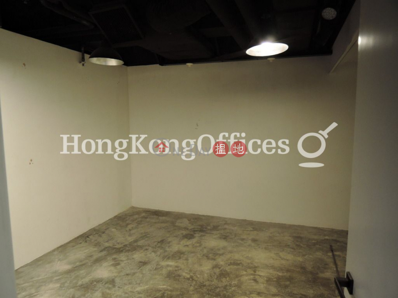 HK$ 76,400/ month | 1 Lyndhurst Tower Central District | Office Unit for Rent at 1 Lyndhurst Tower