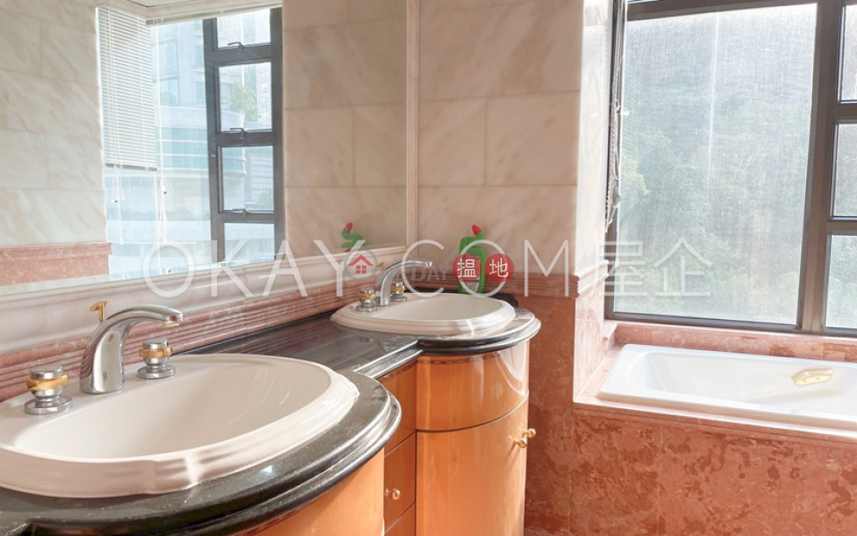 Property Search Hong Kong | OneDay | Residential Sales Listings | Stylish 3 bedroom in Mid-levels Central | For Sale