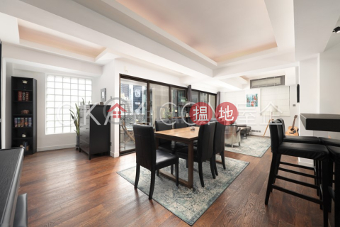 Charming penthouse with rooftop & balcony | For Sale | 52 Elgin Street 伊利近街52號 _0