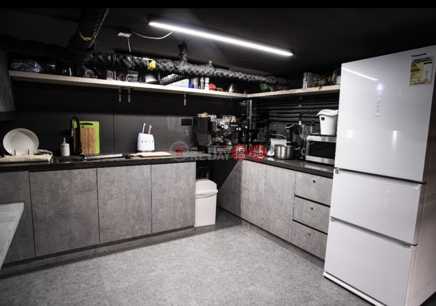 HK$ 46,000/ month Lemmi Centre | Kwun Tong District | 安居工商 何生 全包 免頂手 24/7 健身 瑜珈