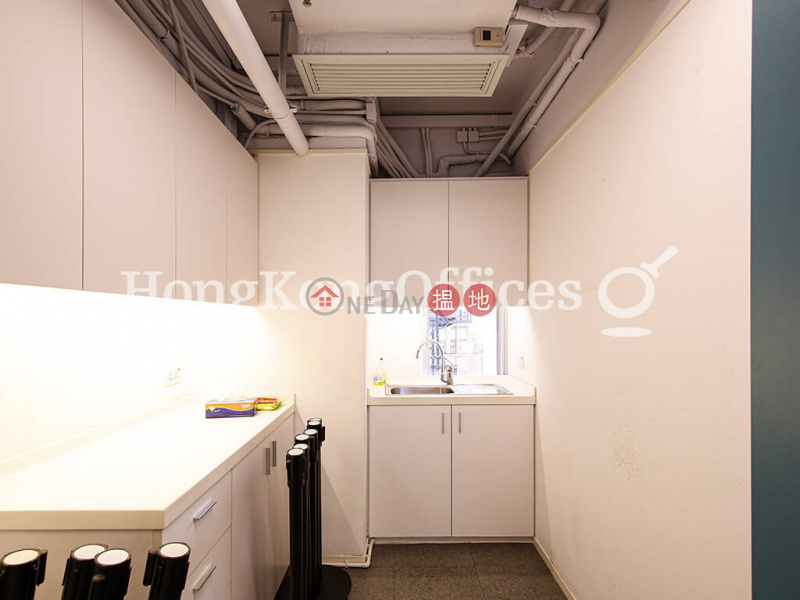 HK$ 127,655/ month Chuang\'s Tower | Central District | Office Unit for Rent at Chuang\'s Tower