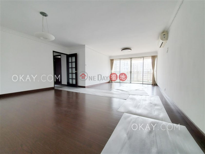 Efficient 3 bedroom with balcony & parking | Rental | Block 45-48 Baguio Villa 碧瑤灣45-48座 Rental Listings