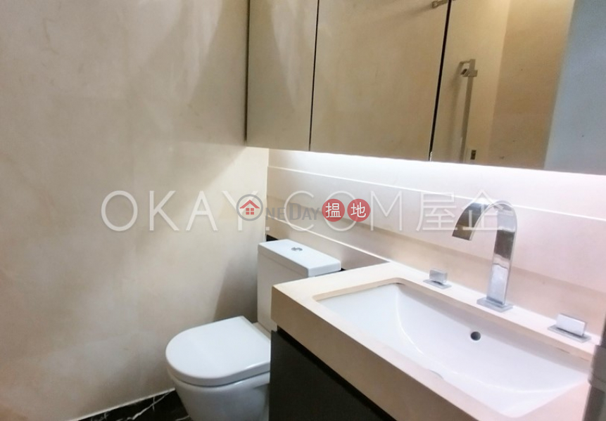 Unique 2 bedroom with balcony | Rental | 22 Johnston Road | Wan Chai District | Hong Kong, Rental HK$ 28,000/ month