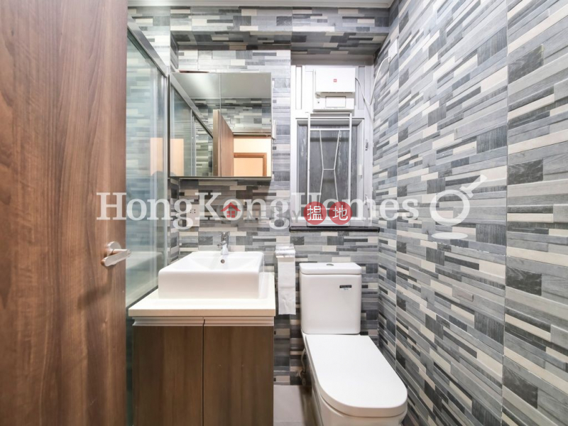 HK$ 30,000/ 月華登大廈-灣仔區-華登大廈三房兩廳單位出租