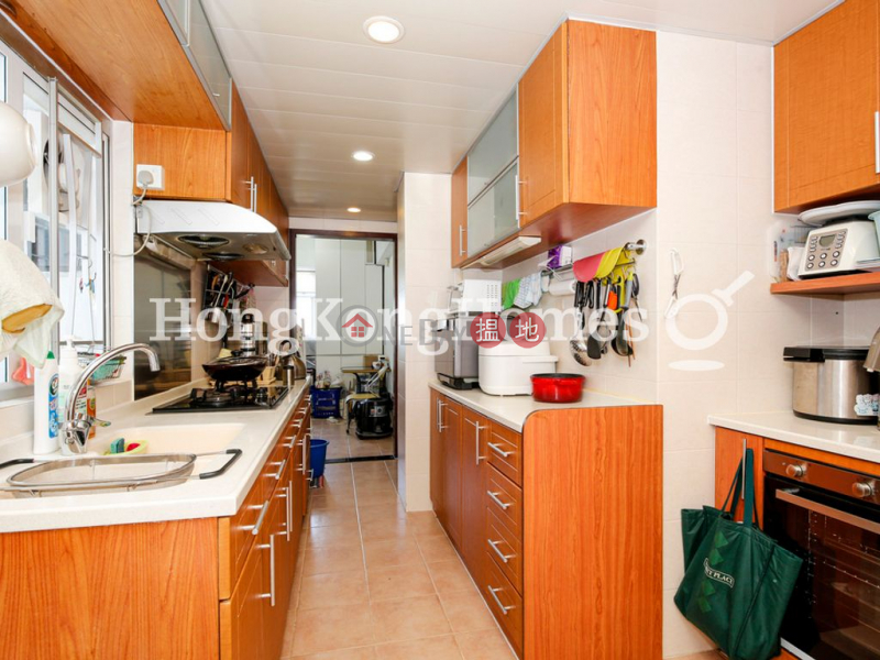 HK$ 26.8M | Y. Y. Mansions block A-D | Western District | 3 Bedroom Family Unit at Y. Y. Mansions block A-D | For Sale