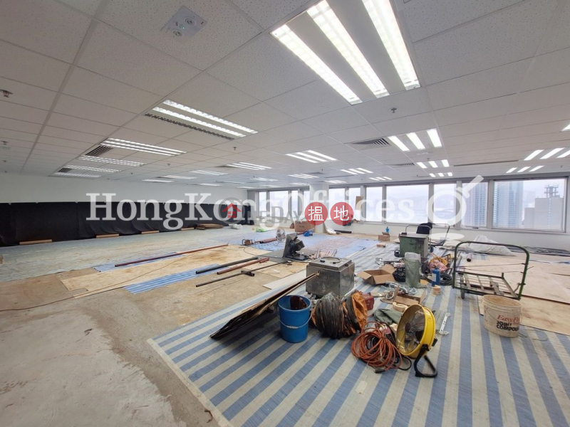 Property Search Hong Kong | OneDay | Office / Commercial Property | Rental Listings Office Unit for Rent at Shun Tak Centre