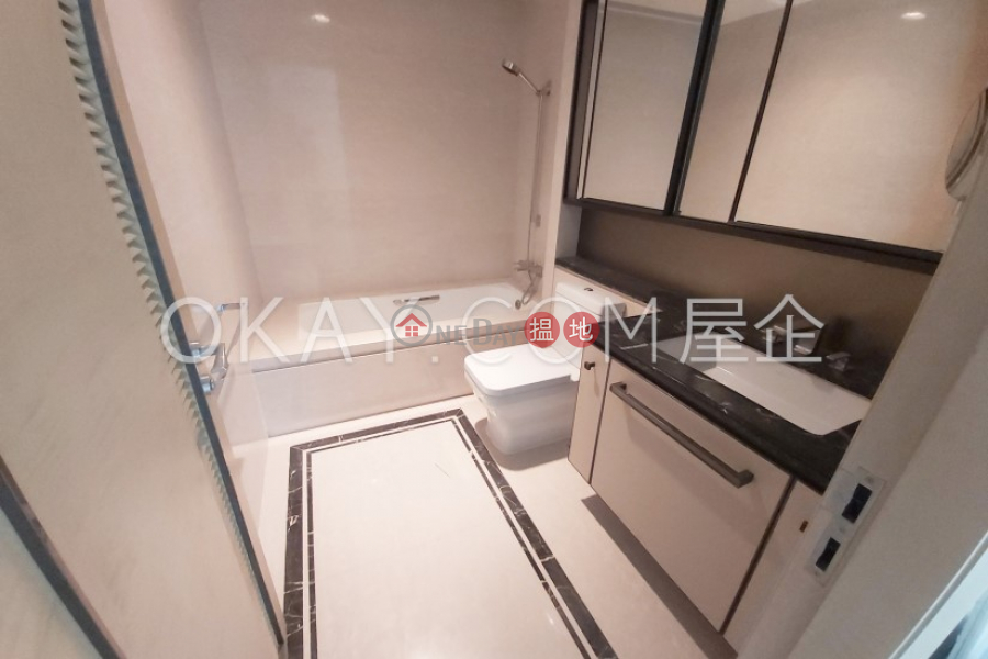 HK$ 62,000/ 月|麥當勞道3號中區|2房2廁,連車位,露台麥當勞道3號出租單位