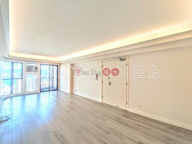 Nicely kept 3 bedroom with sea views, balcony | Rental | Dragonview Court 龍騰閣 Rental Listings