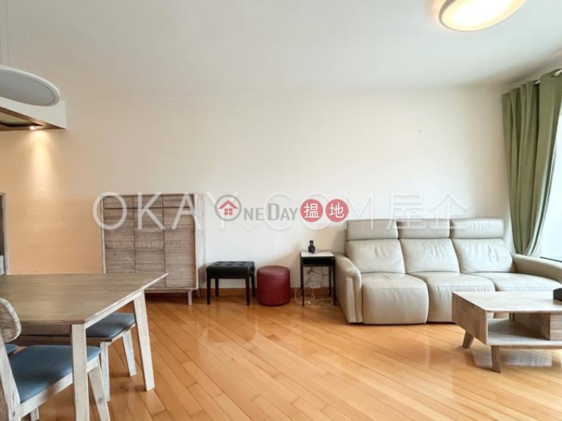 HK$ 2,100萬擎天半島油尖旺3房2廁,極高層,星級會所擎天半島出售單位