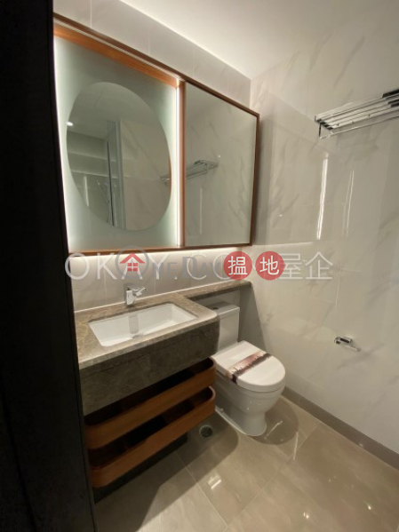 Stylish 1 bedroom with balcony | For Sale | Novum West Tower 1 翰林峰1座 Sales Listings