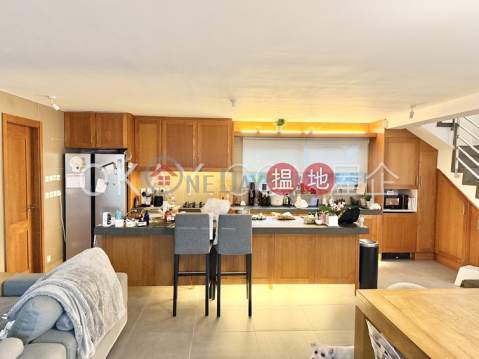 Nicely kept house with rooftop, balcony | Rental | 48 Sheung Sze Wan Village 相思灣村48號 _0