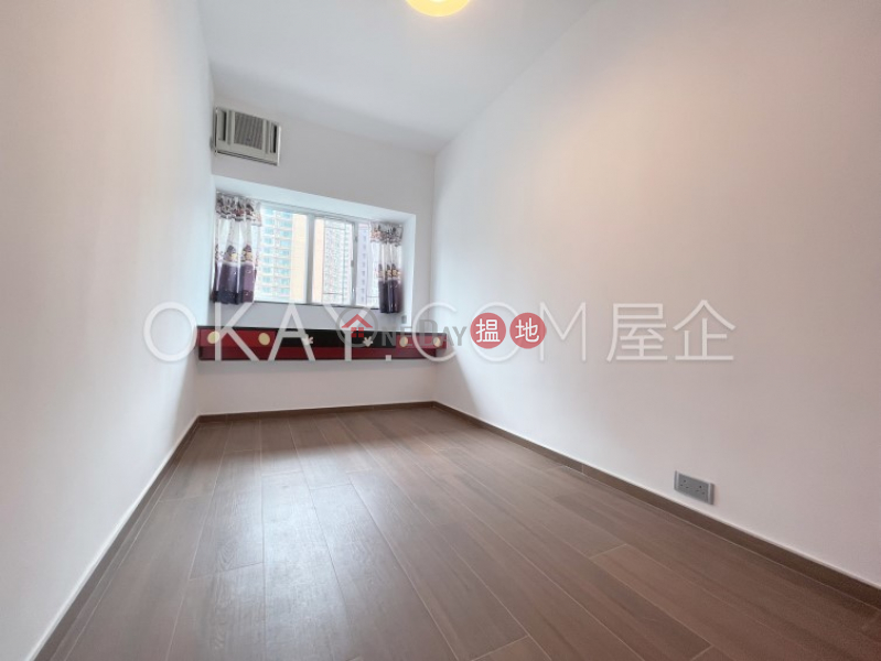 HK$ 44,500/ month, Grand Deco Tower Wan Chai District | Charming 3 bedroom with parking | Rental