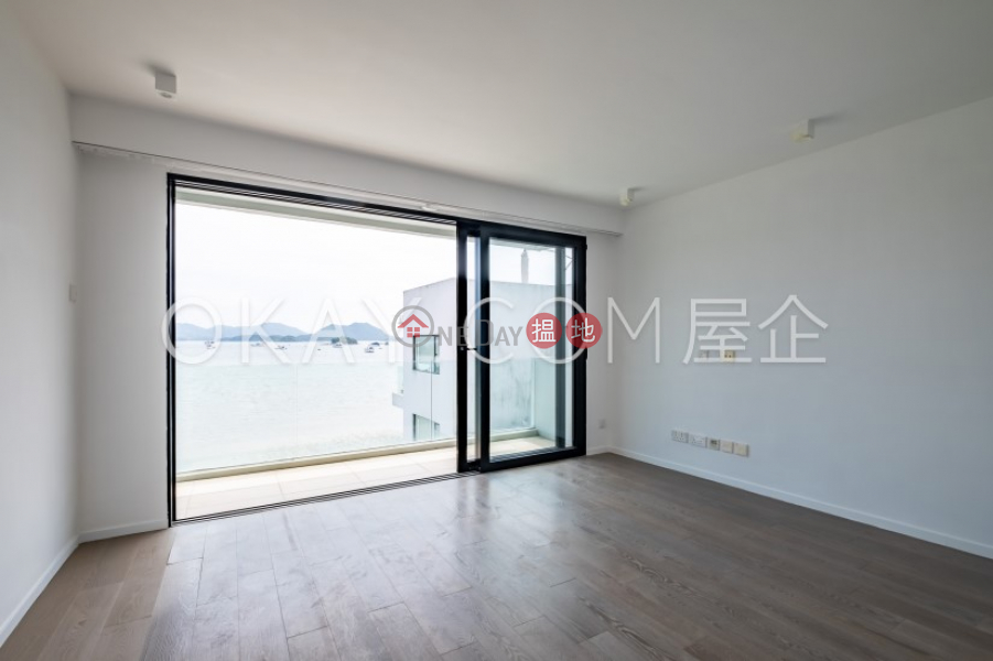 Luxurious house with rooftop & parking | For Sale | Tai Wan Tsuen 大環村 Sales Listings