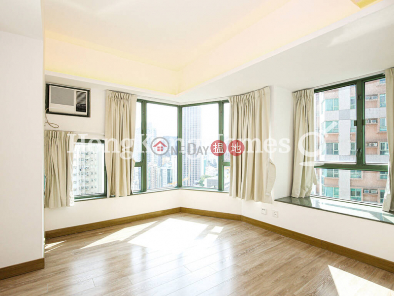 Property Search Hong Kong | OneDay | Residential | Rental Listings | 3 Bedroom Family Unit for Rent at Monmouth Villa