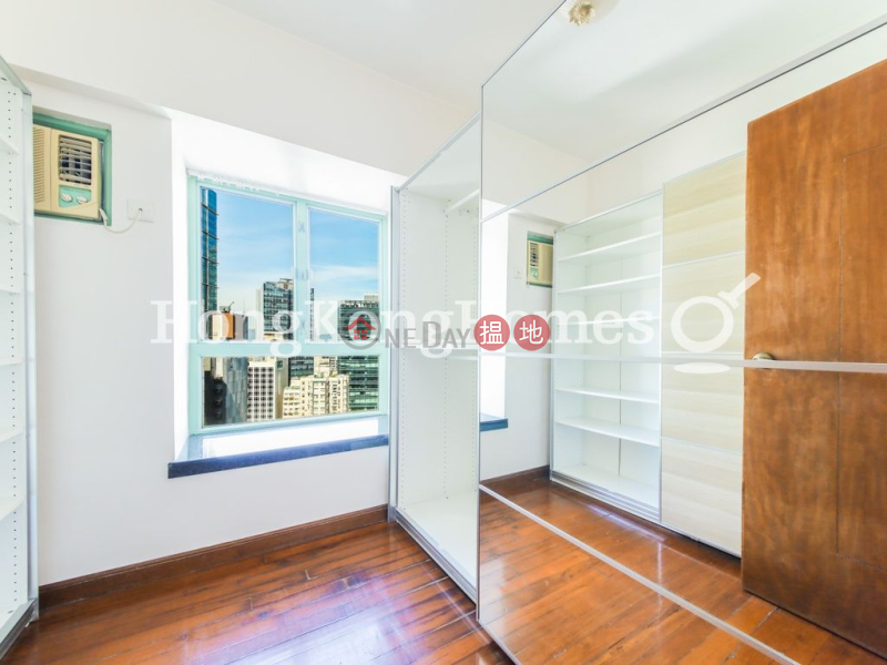 Property Search Hong Kong | OneDay | Residential | Rental Listings | 3 Bedroom Family Unit for Rent at Royal Court