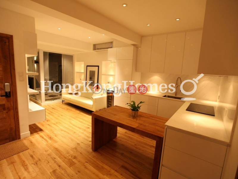 1 Bed Unit for Rent at 62-64 Queen\'s Road West, 62-64 Queens Road West | Western District | Hong Kong Rental, HK$ 31,000/ month