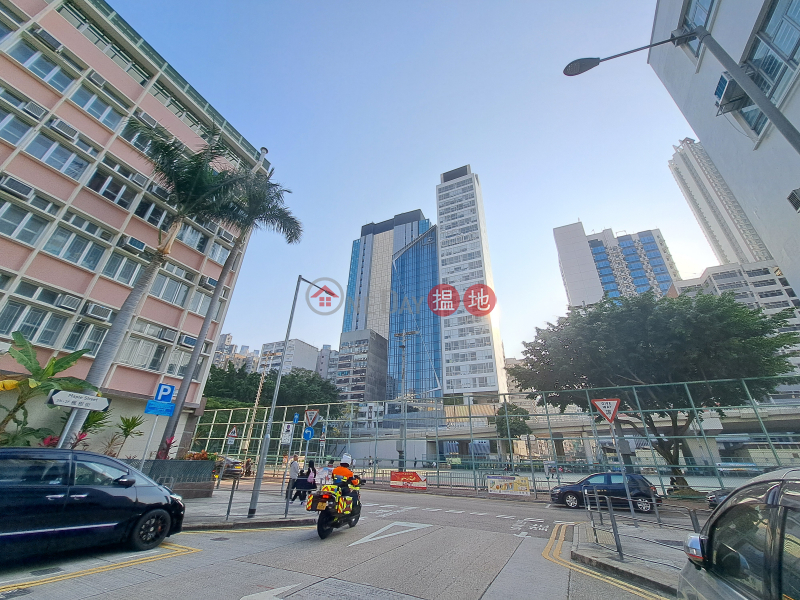 The Cloud (雲之端),Tai Kok Tsui | ()(4)