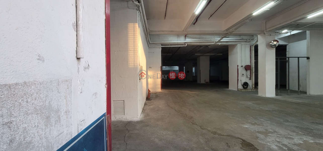 The entire building is a once in a lifetime or opportunity 2-28 Kwai Lok Street | Kwai Tsing District, Hong Kong | Rental | HK$ 5.12M/ month