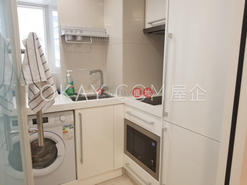 Charming 1 bedroom with balcony | Rental, The Icon 干德道38號The ICON Rental Listings | Western District (OKAY-R82215)