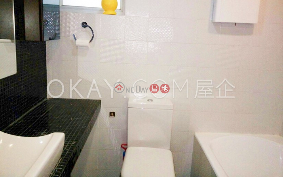 Property Search Hong Kong | OneDay | Residential | Sales Listings | Nicely kept 2 bedroom with terrace | For Sale