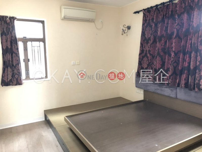 Stylish 3 bedroom with parking | Rental, Miramar Villa 美麗邨 Rental Listings | Wan Chai District (OKAY-R75133)