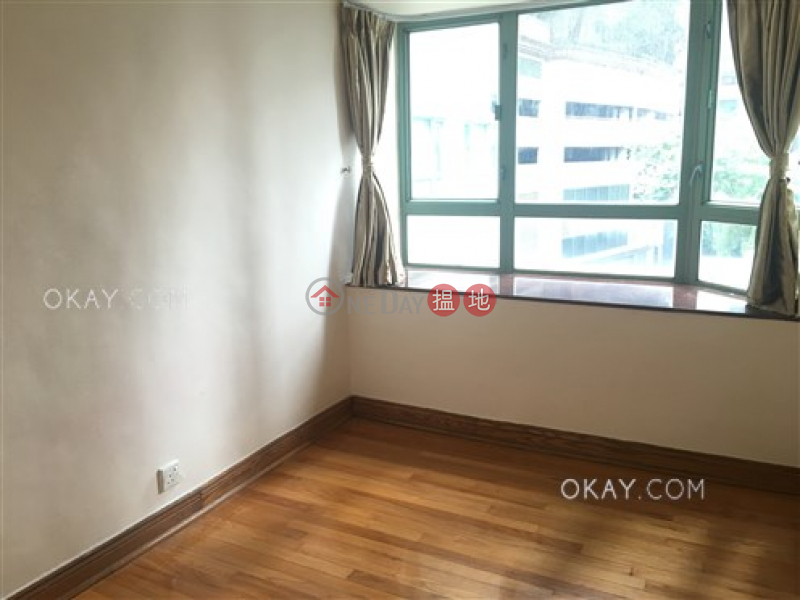 HK$ 32,000/ month Goldwin Heights | Western District, Stylish 3 bedroom in Mid-levels West | Rental