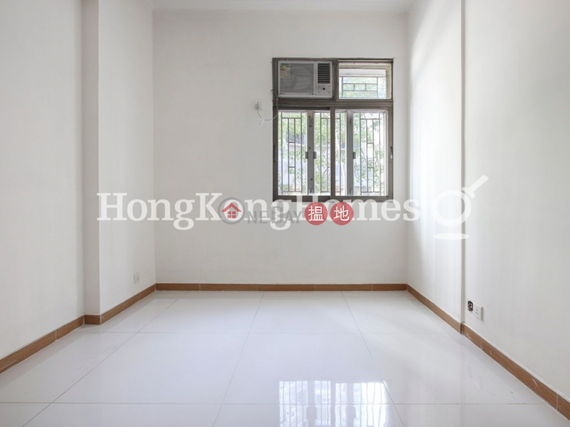 HK$ 38,000/ month 16-18 Tai Hang Road Wan Chai District, 3 Bedroom Family Unit for Rent at 16-18 Tai Hang Road