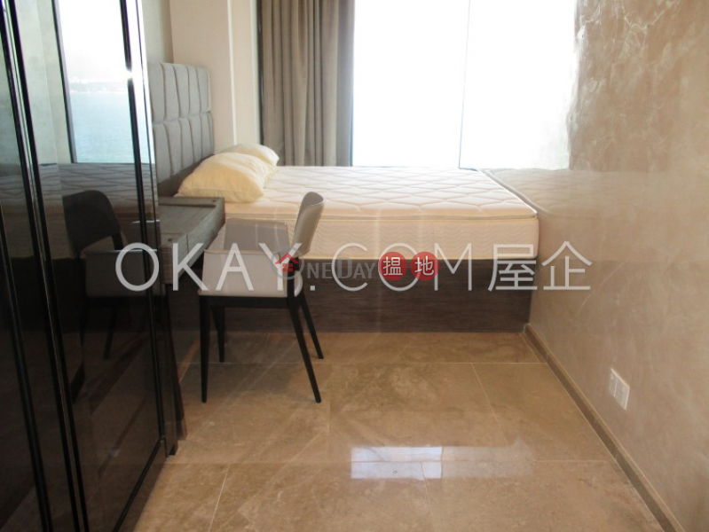 Charming 2 bedroom with balcony | For Sale | Upton 維港峰 Sales Listings