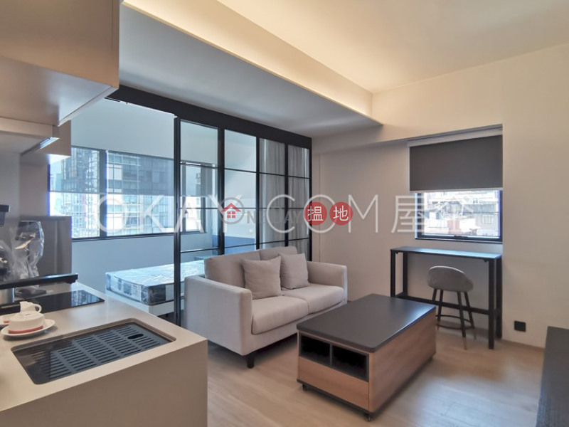 Unique 1 bedroom on high floor | Rental, 108-110 Wellington Street 威靈頓街108-110號 Rental Listings | Central District (OKAY-R64419)