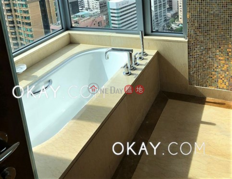Beautiful 4 bedroom with balcony & parking | Rental | No. 15 Ho Man Tin Hill 何文田山道15號 Rental Listings