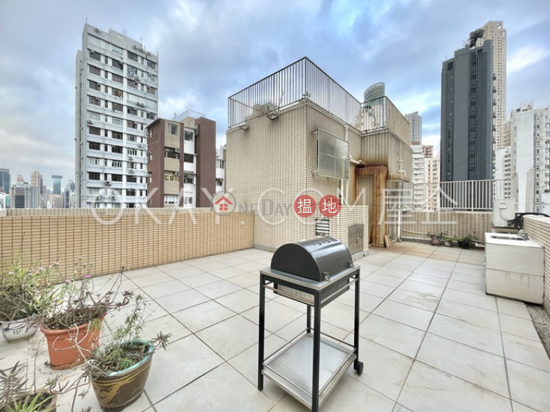 Elegant 2 bedroom on high floor with rooftop & balcony | For Sale | Igloo Residence 意廬 Sales Listings
