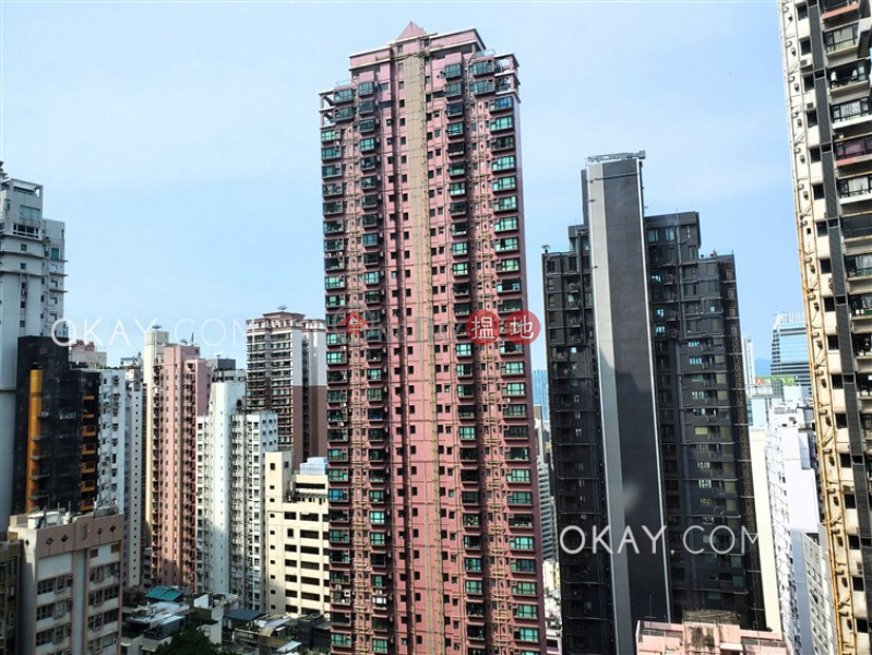 Property Search Hong Kong | OneDay | Residential | Sales Listings | Tasteful 1 bedroom in Mid-levels West | For Sale