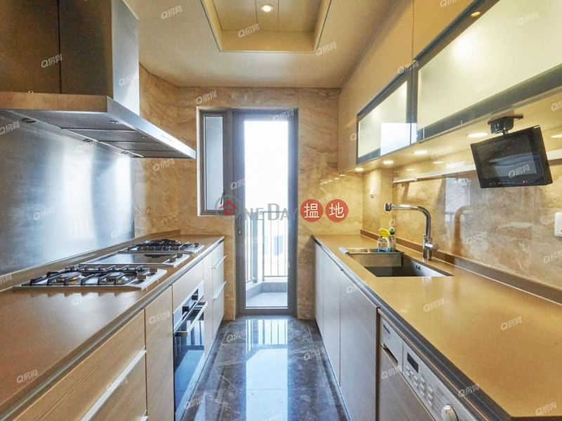 Property Search Hong Kong | OneDay | Residential | Rental Listings Grand Austin Tower 2 | 3 bedroom Mid Floor Flat for Rent